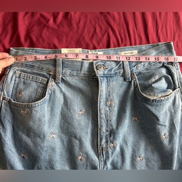 Cotton On Embroidered Jeans Loose High Rise Straight Leg - Picture 8 of 12